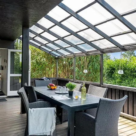 Nicklas - 250m From The Sea By Interhome *