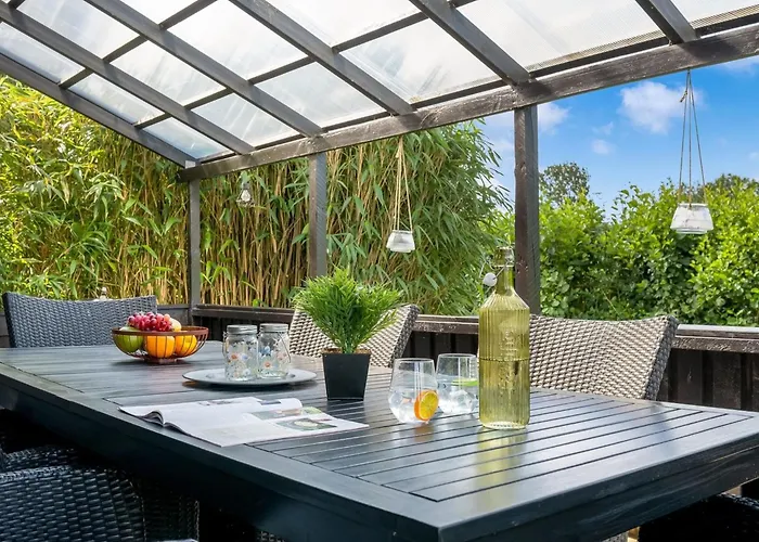 Nicklas - 250m From The Sea By Interhome