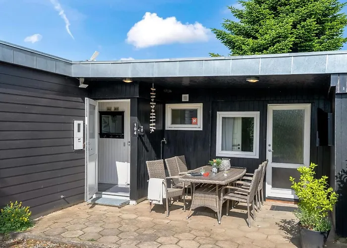 Nicklas - 250m From The Sea By Interhome *